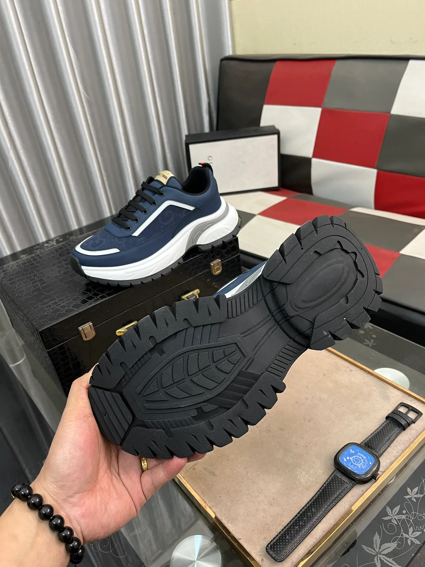 Men's Men's Shoes💰458⌚️⌚️[GUCCI] Gucci men's casual shoes are absolutely popular🔥The ultimate matching item for trendy men! The charm of super texture is irresistible, the main recommendation, the flower leather color is bright! The upper is made of high-quality cowhide with branded fabrics, pigskin lining for the feet, and wear-resistant rubber sole, which is noble and elegant! Extremely comfortable🎁🎁You can be as handsome as you want💪 38-443️⃣colors available